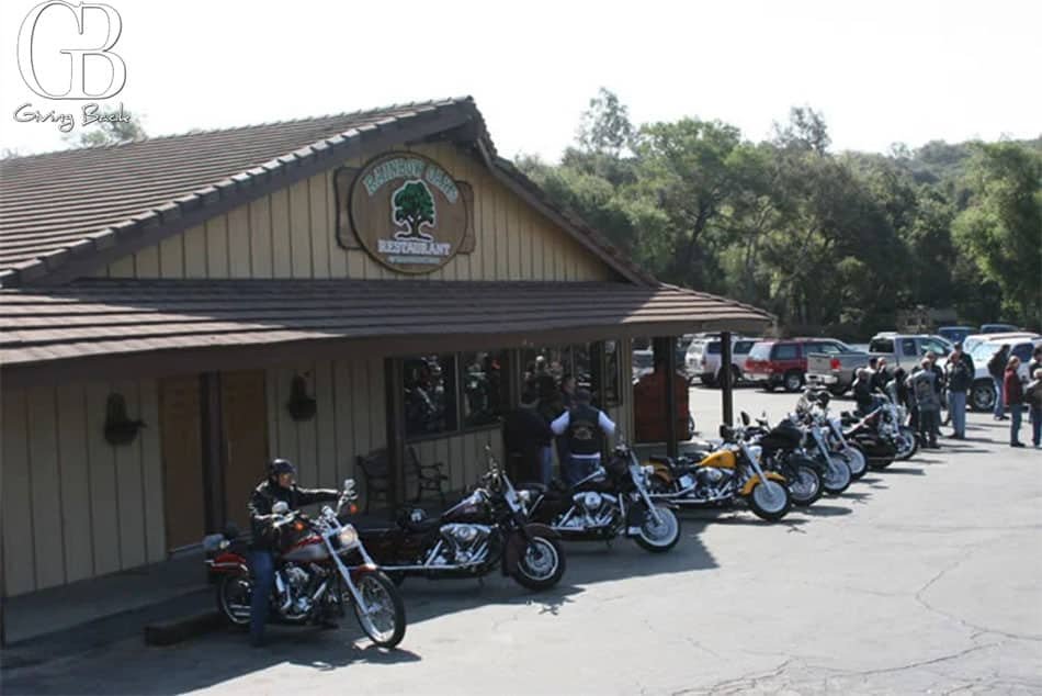(1946) Rainbow Oaks Café: